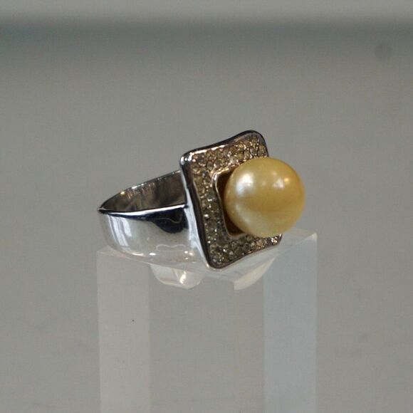Statement Ring Square Top Size 10 Ring Faux Pearl And Rhinestones Silver Tone - Picture 2 of 6